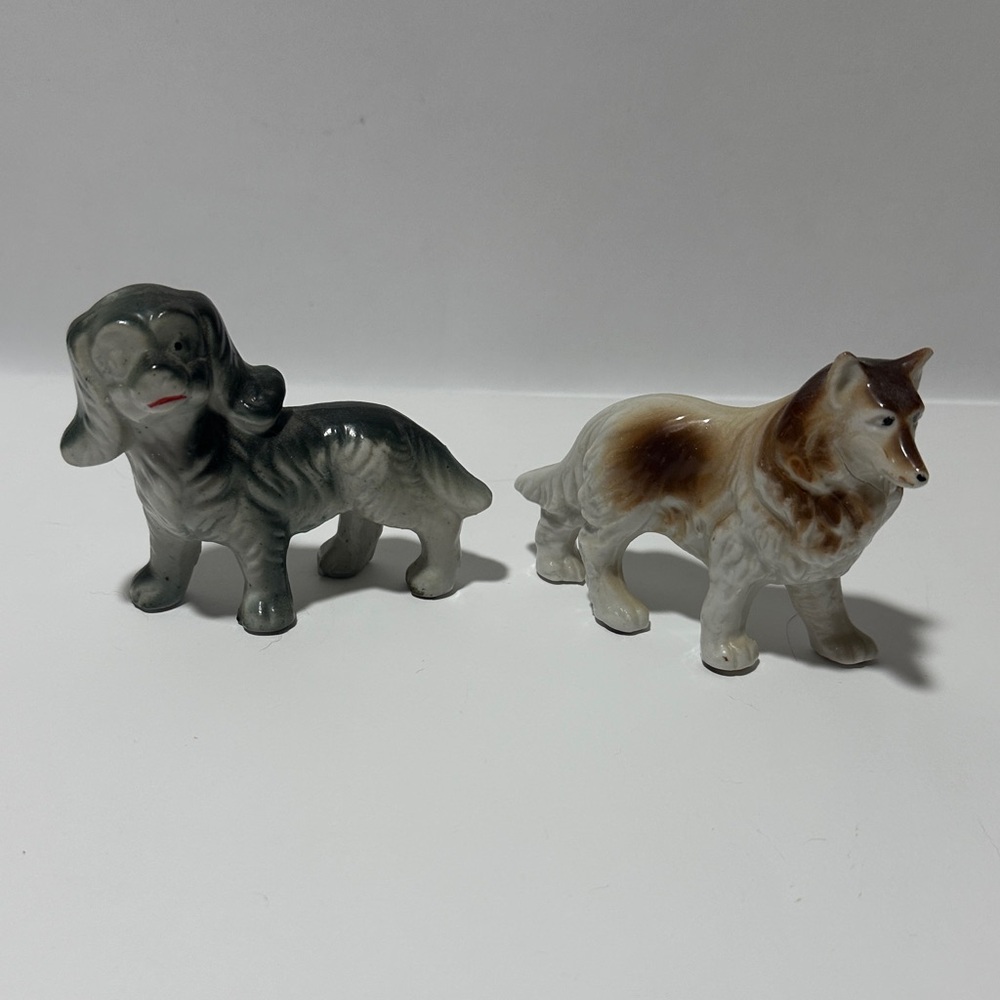 Vintage Mid-Century Hand-Painted Ceramic Dog Figurine Set - Made in Japan